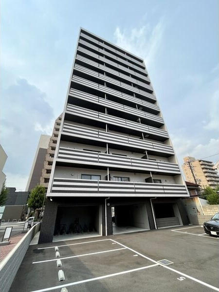 GRANDUKE代官町reversoの外観