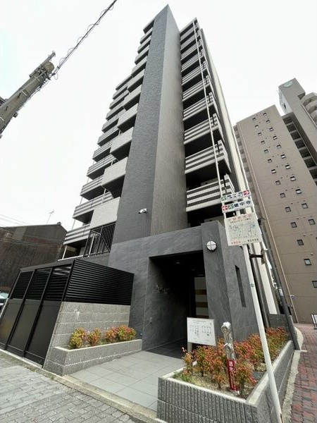 GRANDUKE代官町reversoの外観