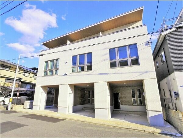 CASA覚王山の外観