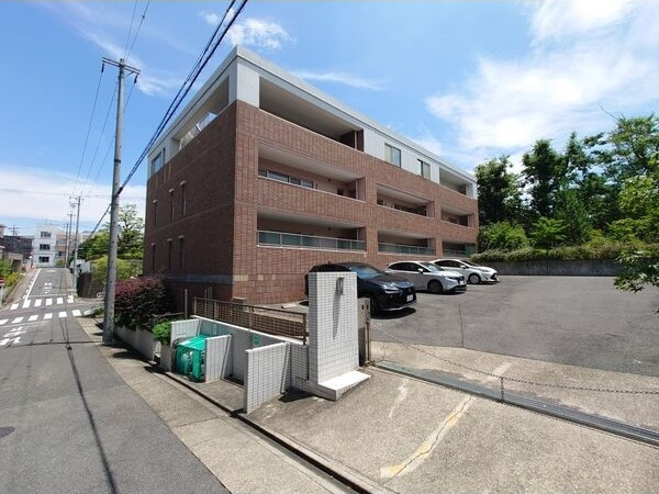 CASA川名山の外観