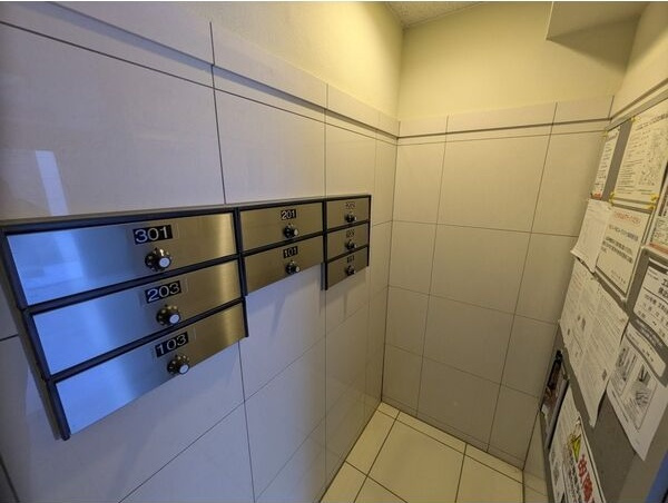 CASA川名山のエントランス