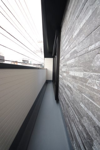 江戸川区南小岩2丁目　新築戸建て　全1棟のバルコニー