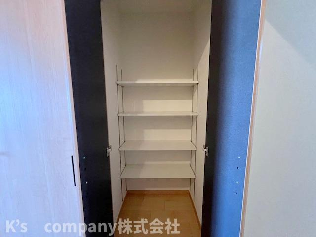 茅ヶ崎市円蔵1丁目　サニータウン茅ヶ崎の収納|4段式収納スペース◇