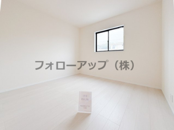リーブルガーデン福岡市東区高美台2丁目の洋室|コンパクトで使いやすい洋室です