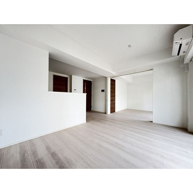 グラン千代田岩本町の居間・リビング