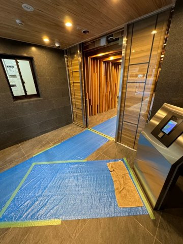 ALTERNA護国寺のエントランス