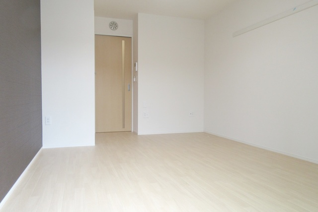 Ｍｉｌｋｙの寝室|逆アングルからみた洋室です♪