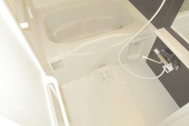 Ｍｉｌｋｙの浴室|清潔感のあるバスルームで1日の疲れも流せます♪