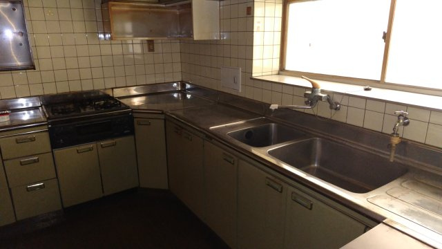 ６６６６９　岐阜市西改田住居付店舗のキッチン