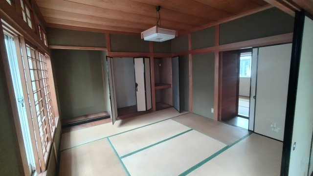 ６６６６９　岐阜市西改田住居付店舗の和室