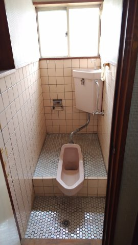 ６６６６９　岐阜市西改田住居付店舗のトイレ