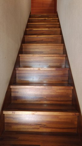 ６６６６９　岐阜市西改田住居付店舗の内装