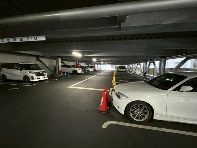 ◆駅徒歩１分◆令和８年リフォーム済◆家事動線良好◆パデシオン六地蔵ザ・タワーレジデンス|駐車場