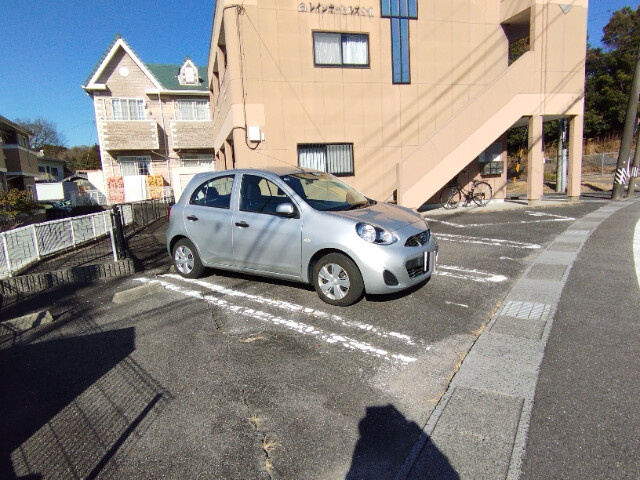 レインボーヒルズＳ’Ⅱの駐車場