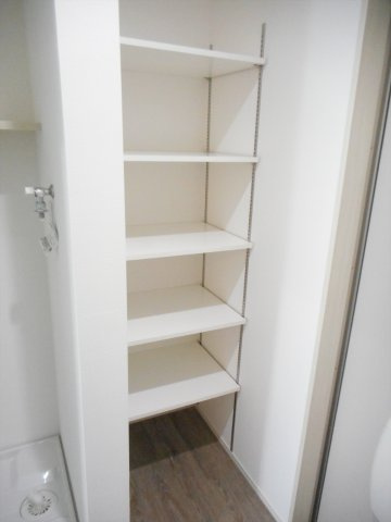 アカンサスの洗面所