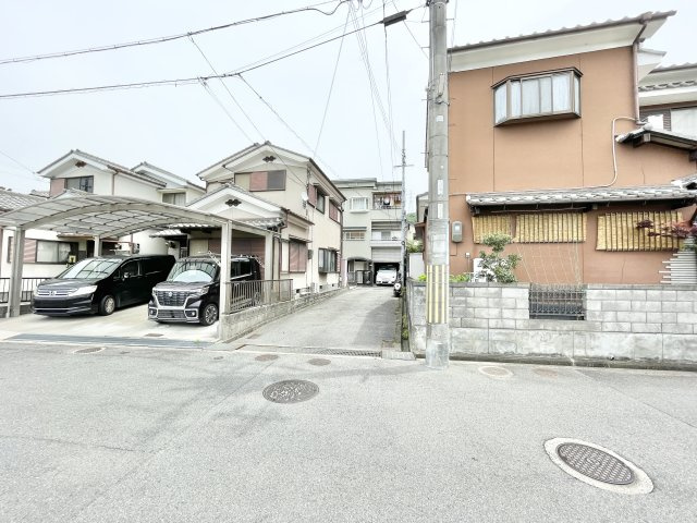 ■交野市神宮寺　売土地・建築条件なし■の前面道路含む現地写真|前面道路は約6.9ｍ