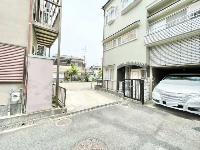 ■交野市神宮寺　売土地・建築条件なし■の前面道路含む現地写真|前面道路含む現地写真です