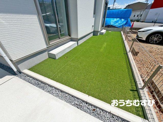 春日井市六軒屋町1312番(全1棟)の庭