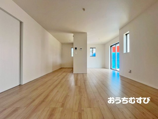 春日井市六軒屋町1312番(全1棟)の居間・リビング