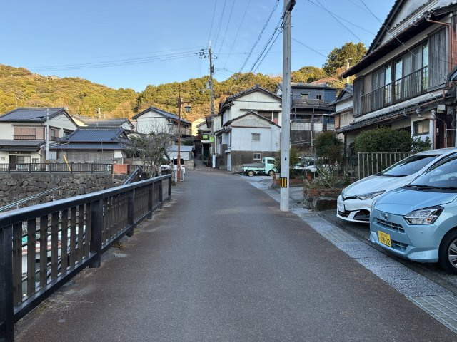 【オール電化】香南市夜須町手結　中古住宅の前面道路含む現地写真|自然を身近に感じる、心地よいロケーション♪