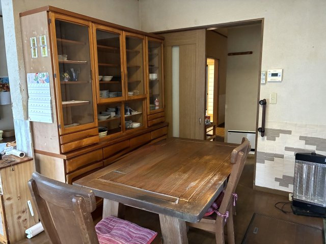 【オール電化◎】香南市夜須町手結　中古住宅のダイニング|家族の会話が自然と増える、あたたかなダイニング空間♪