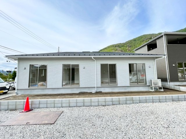 千曲市戸倉第６の外観
