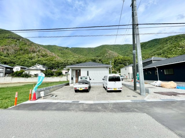 千曲市戸倉第６の前面道路含む現地写真