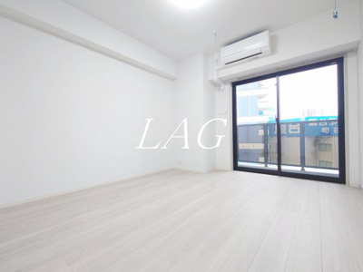 【居間・リビング】 | マデリア町田 | 洋室のお部屋です。