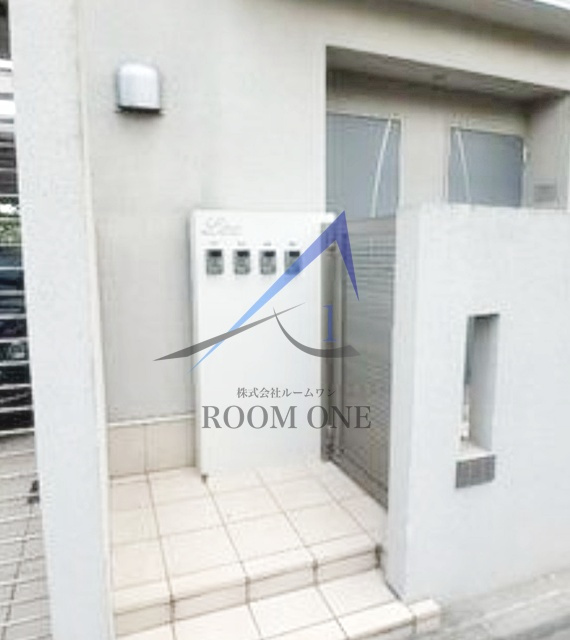 レックスのエントランス|エントランスです。