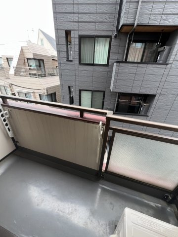 メゾン新高円寺のバルコニー