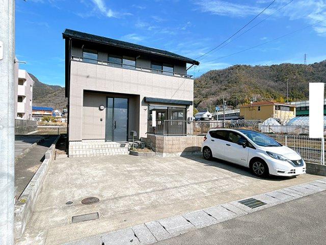５４９４７　岐阜市隆城町中古戸建ての外観