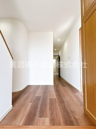 ５４９４７　岐阜市隆城町中古戸建ての内装