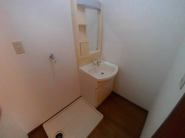 第一ピーナッツ住宅の洗面所