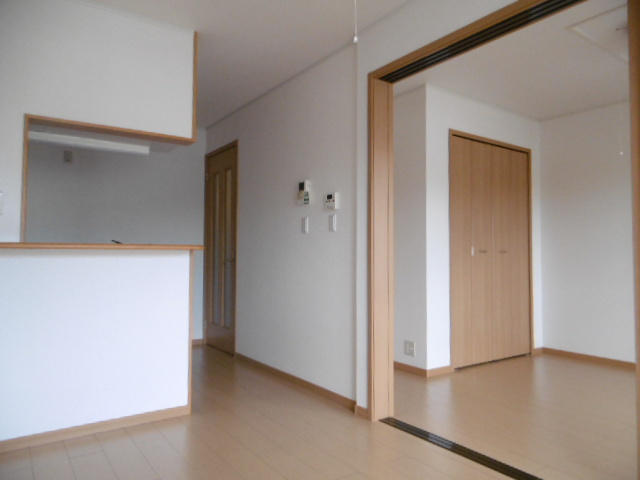 【内装】 | エラルバ