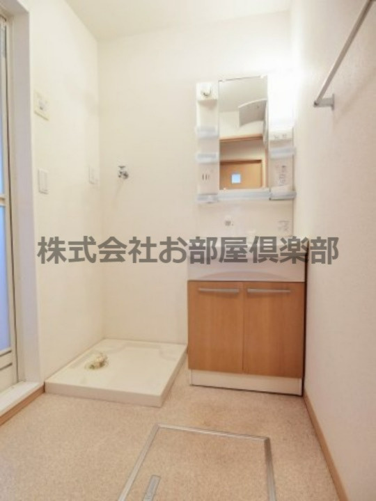 ハウスフリーデⅢの洗面所|使いやすい洗面所です