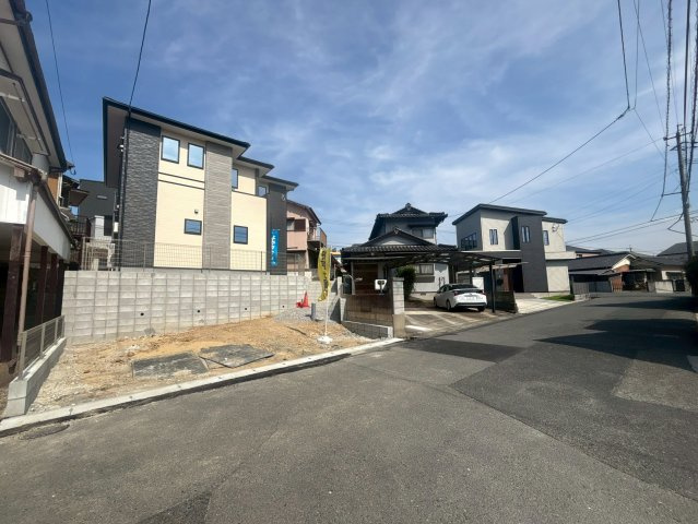 【前面道路含む現地写真】の画像