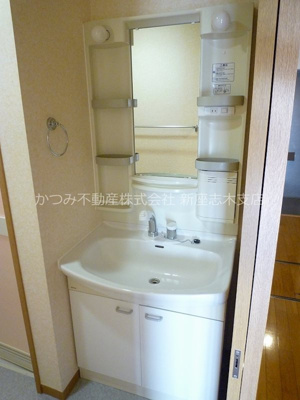 【洗面所】 | ルネス・アレイゼ | シャンプードレッサー　他号室参考写真