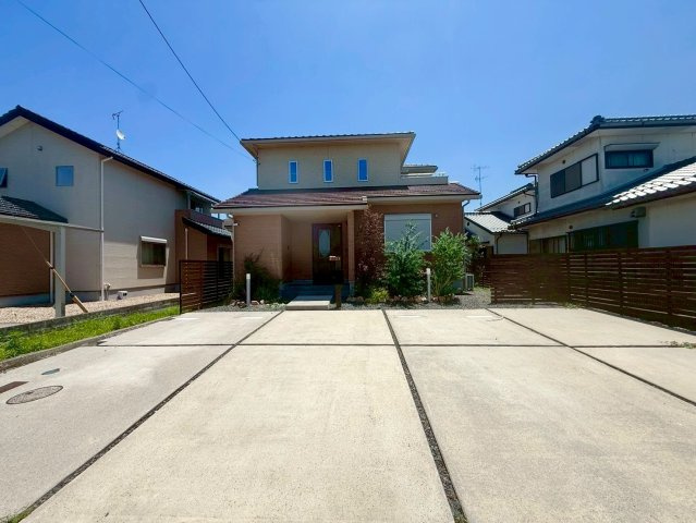 野洲市北比江　中古戸建の外観