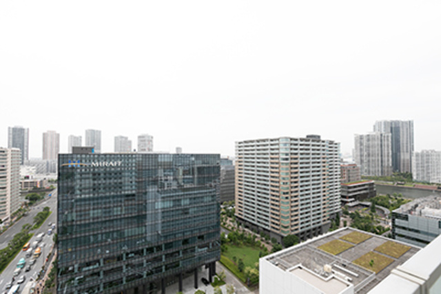 ルミレイス豊洲のバルコニー|※写真は同タイプ住戸です。