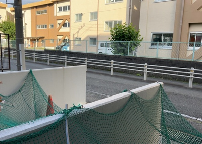 【設備】 | センチュリーめじろ台 | 共有部分は、住民なら誰もが使える設備のこと。例えば駐車場やエレベーター、インターネット設備、セキュリティ設備などがあります。他にも、マンションの廊下・外部階段やエントランス・ゴミ置き場などがあります。