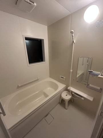 石部中古住宅の浴室