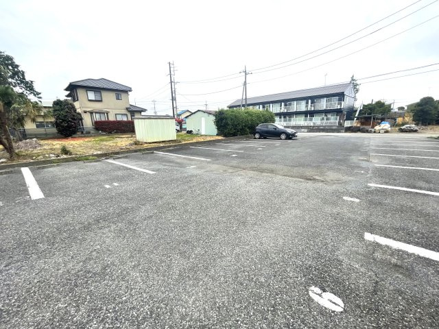 サンヴィレッジシラハタⅢの駐車場