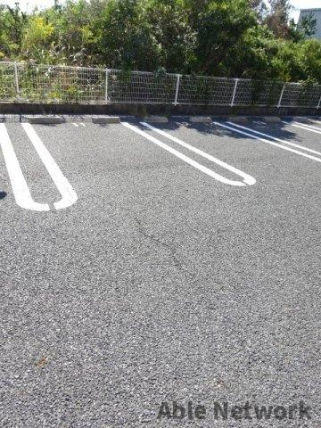 ステラマーレⅠの駐車場