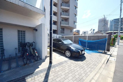 【駐車場】 | リファイズ綾瀬