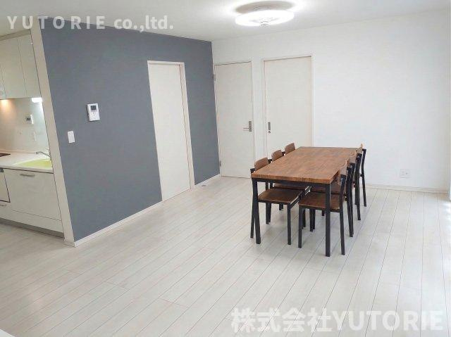 今注目の太陽光（蓄電）付　築13年ECO邸宅　鳶尾分譲地のダイニング