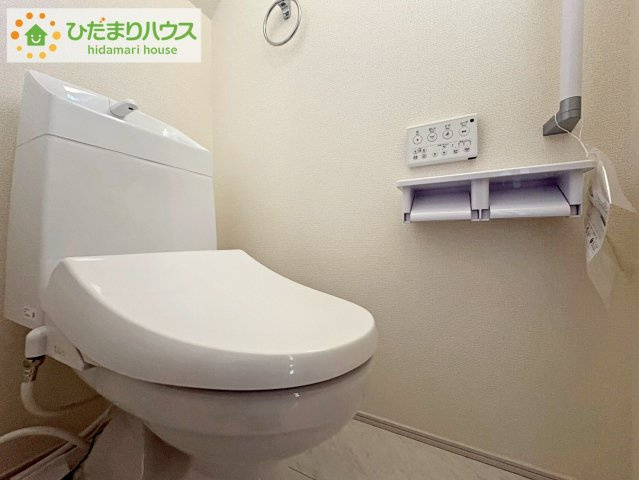 ひたちなか阿字ヶ浦町第4　新築戸建　2号棟のトイレ|トイレは1F、2F共に完備！取り合いになることがありませんね(^^)/