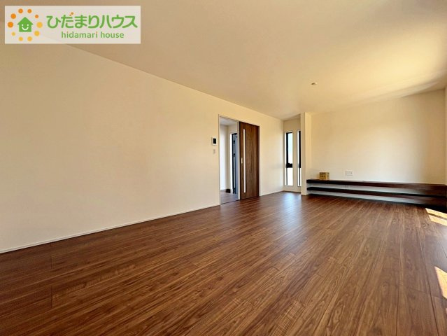 ひたちなか阿字ヶ浦町第4　新築戸建　2号棟の居間・リビング|大型テレビに大型ソファー(^^)どんなインテリアにしますか？