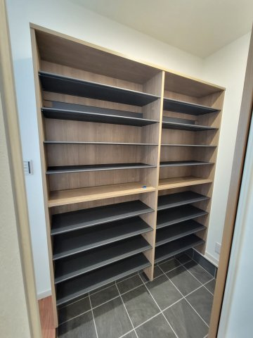備前・新築戸建の玄関