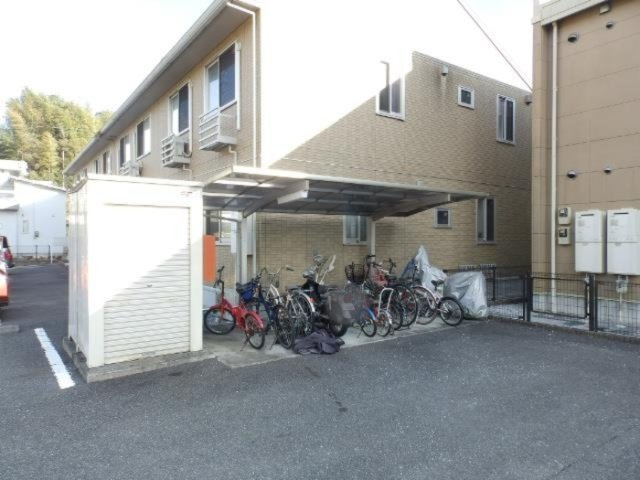 ヴィラ クレストのその他共用部分|駐輪場