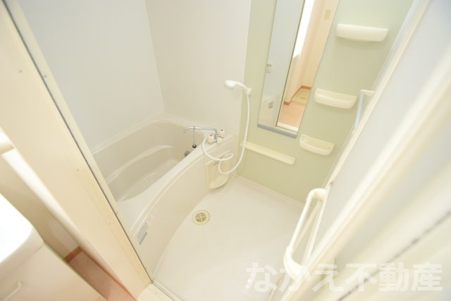 【浴室】 | コンパクトで使いやすいお風呂です